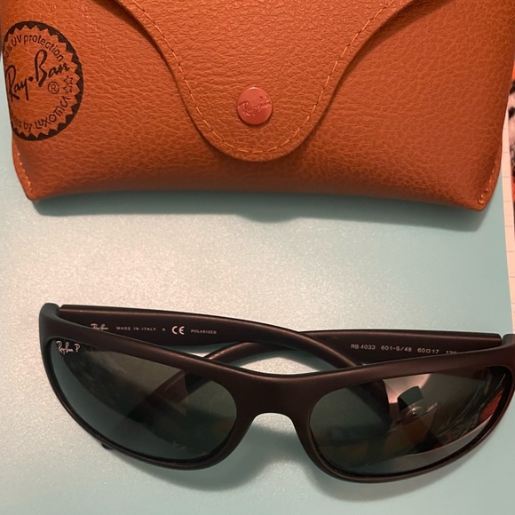 Ray-Ban Sunglasses never worn - Picture 1 of 4
